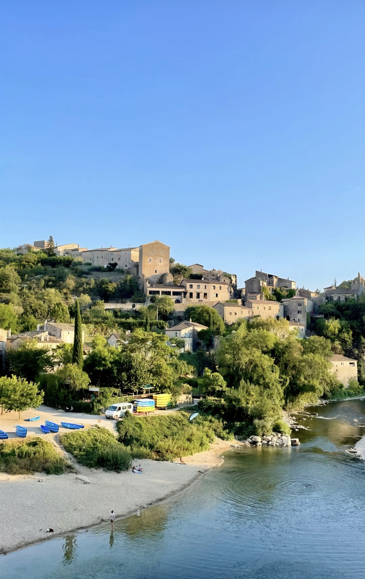 Village de caractère au bord de l’eau