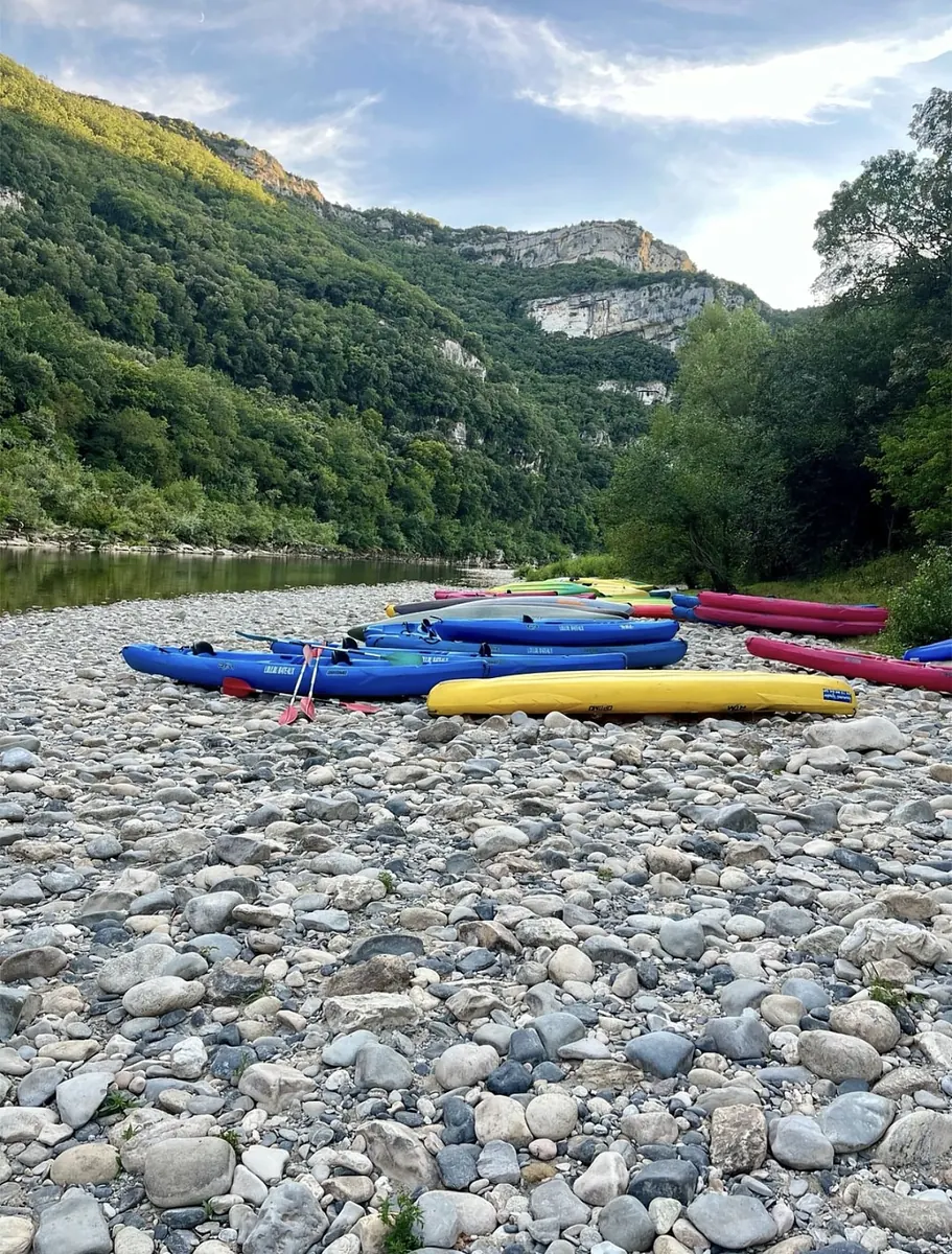 Descente en canoë dans les Gorges de l’Ardèche