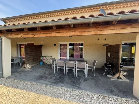 Overdækket terrasse af Gite 2 af Villa Vallon I