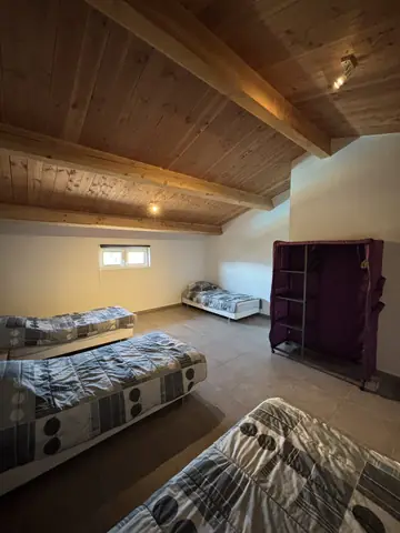 Endnu en udsigt over soveværelset ovenpå i gite 3
