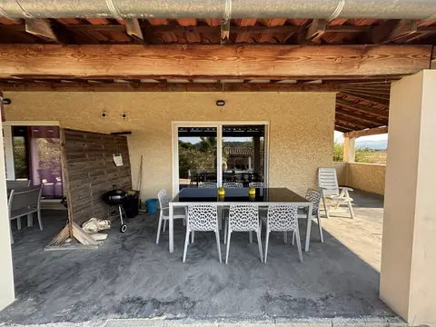 Overdækket terrasse af Gite 3 af Villa Vallon I
